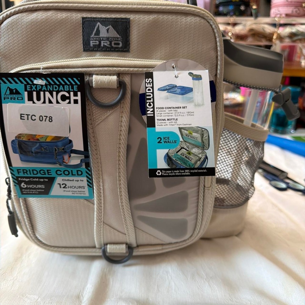 Arctic Zone Pro lunch bag in tan & cream